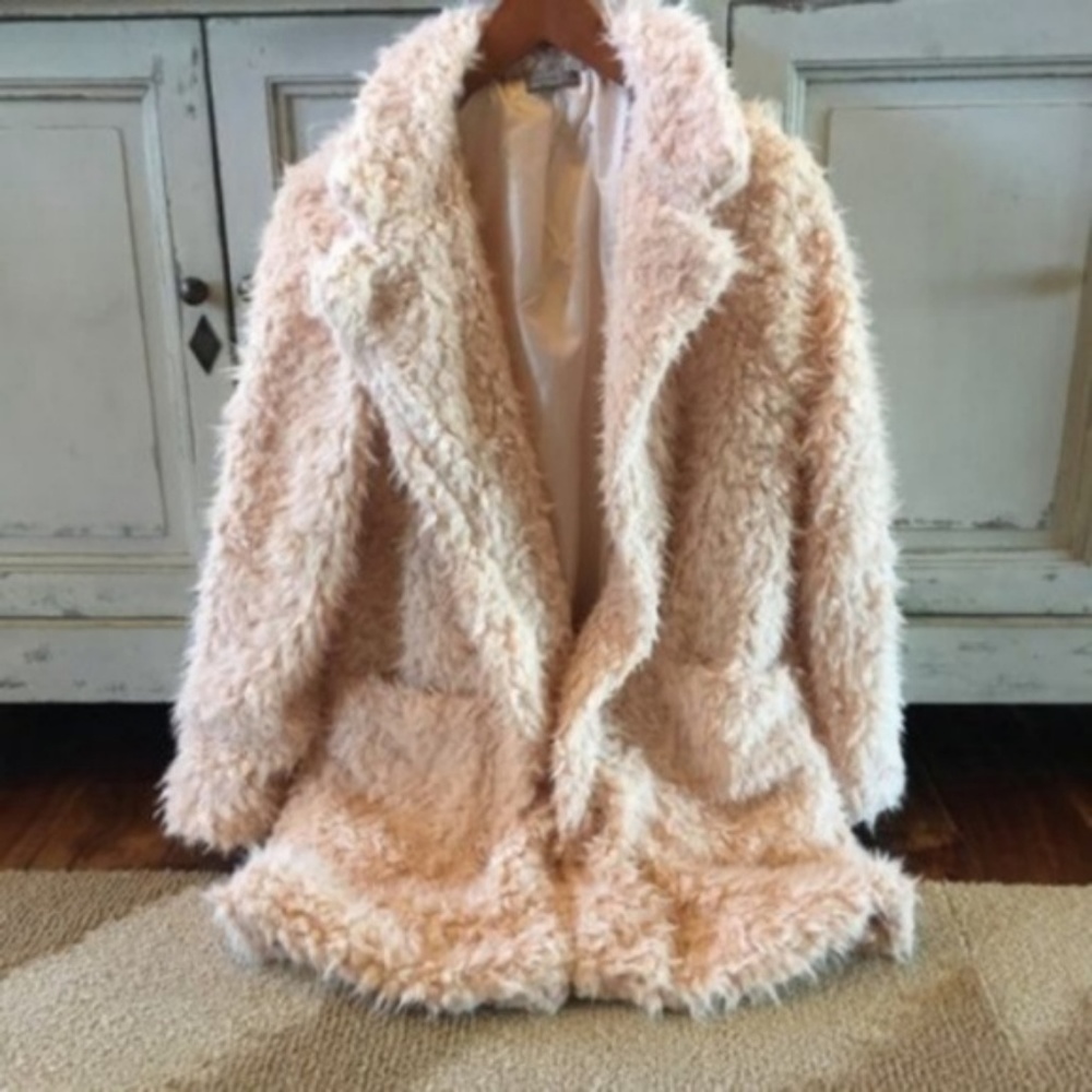New Boutique Teddy Faux Fur Pink Coat Jacket - Picture 3 of 5